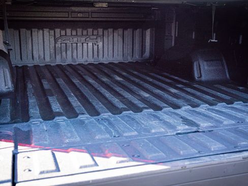 Used 2024 GMC Sierra 1500 AT4 w/ Technology Package image 11