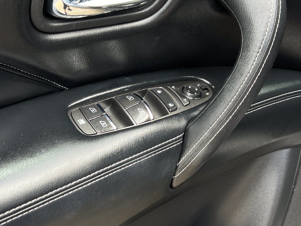 Used 2022 INFINITI QX80 Luxe w/ Cargo Package RWD image 6