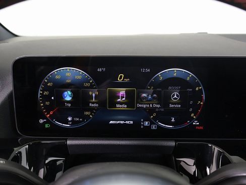 Used 2023 Mercedes-Benz GLA 35 AMG 4MATIC image 31