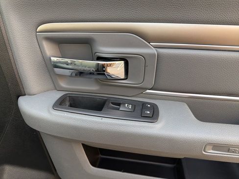 Used 2017 RAM 1500 Classic SLT image 23