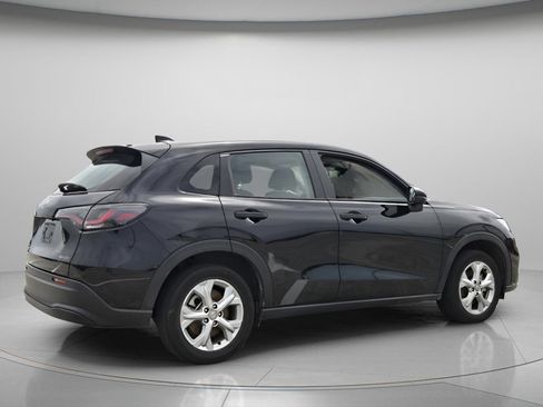 Used 2024 Honda HR-V LX image 7