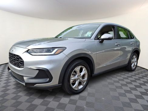 Used 2023 Honda HR-V LX image 3