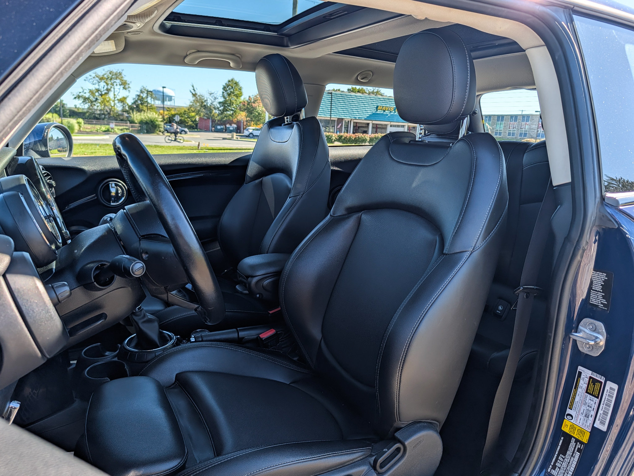 Used 2017 MINI Cooper S FWD image 12