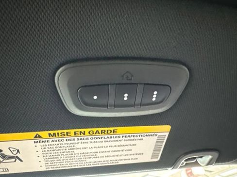 New 2027 Chrysler Pacifica Select AWD/4WD image 44