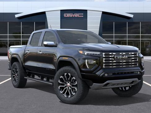 New 2026 GMC Canyon Denali w/ LPO, Black Badging Package AWD/4WD image 7