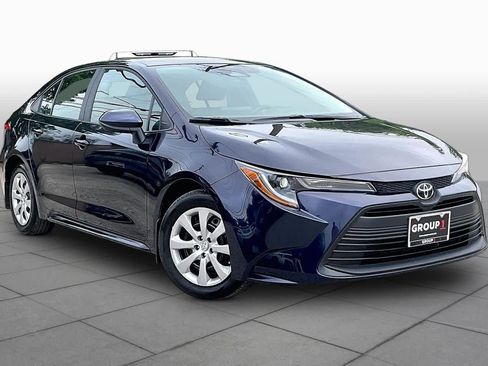 Used 2026 Toyota Corolla LE FWD image 3