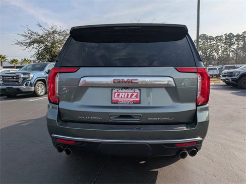 Used 2023 GMC Yukon XL Denali image 7