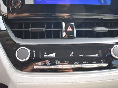 Certified 2024 Toyota Corolla Cross L AWD/4WD image 12