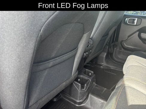 Used 2024 Jeep Wrangler Willys image 32