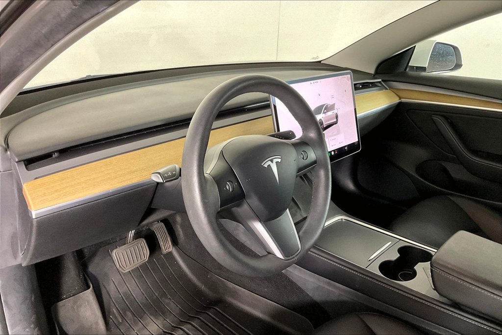Used 2022 Tesla Model 3 Long Range AWD/4WD image 14