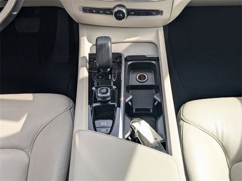 Used 2024 Volvo S60 B5 Plus image 15