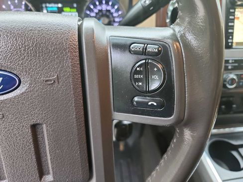 Used 2012 Ford F250 Lariat w/ Lariat Ultimate Pkg AWD/4WD image 24