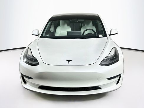 Used 2021 Tesla Model 3 Standard Range Plus RWD image 2