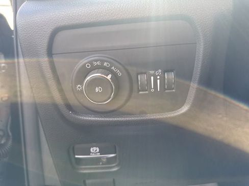 New 2026 Jeep Grand Cherokee L Limited w/ Luxury Tech Group II RWD image 21