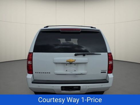 Used 2012 Chevrolet Suburban LS w/ Convenience Package 1 RWD image 9