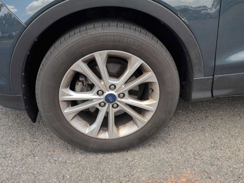 Used 2019 Ford Escape SE FWD image 14