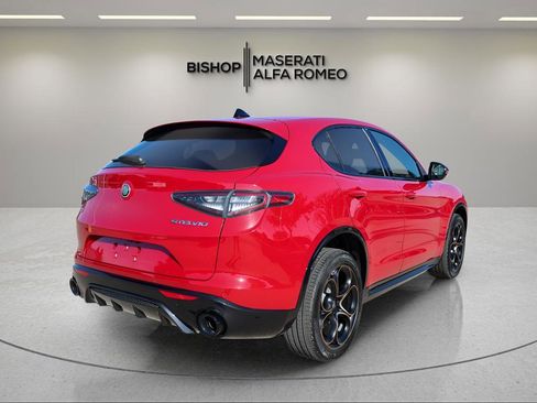 New 2025 Alfa Romeo Stelvio Sprint image 6