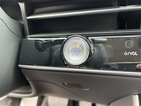 New 2026 Genesis GV70 2.5T Select image 29