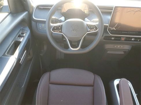 New 2025 Volkswagen ID. Buzz Pro S image 17