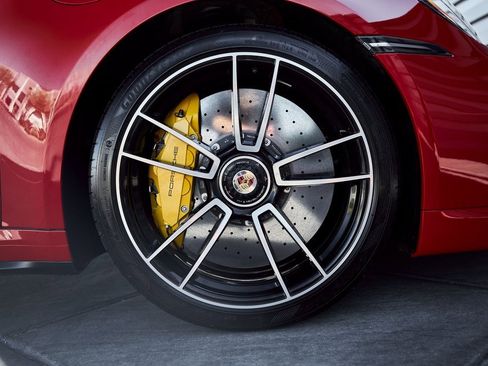 Used 2021 Porsche 911 Turbo S image 21