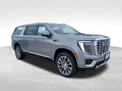 New 2026 GMC Yukon XL Denali w/ Sun & Power Step Package AWD/4WD image 7