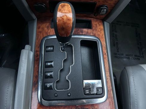 Used 2006 Jeep Grand Cherokee Overland w/ Skid Plate Group image 19