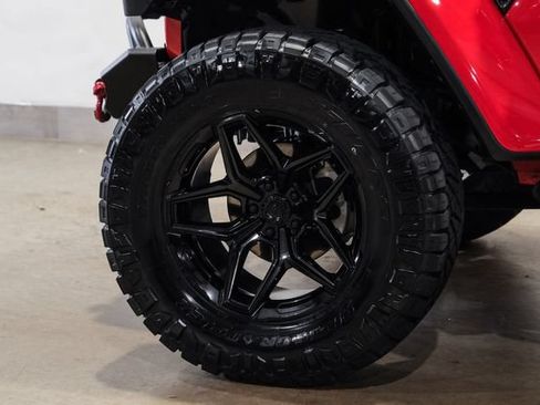 Used 2023 Jeep Wrangler Unlimited Rubicon 392 w/ Trailer Tow Package AWD/4WD image 12