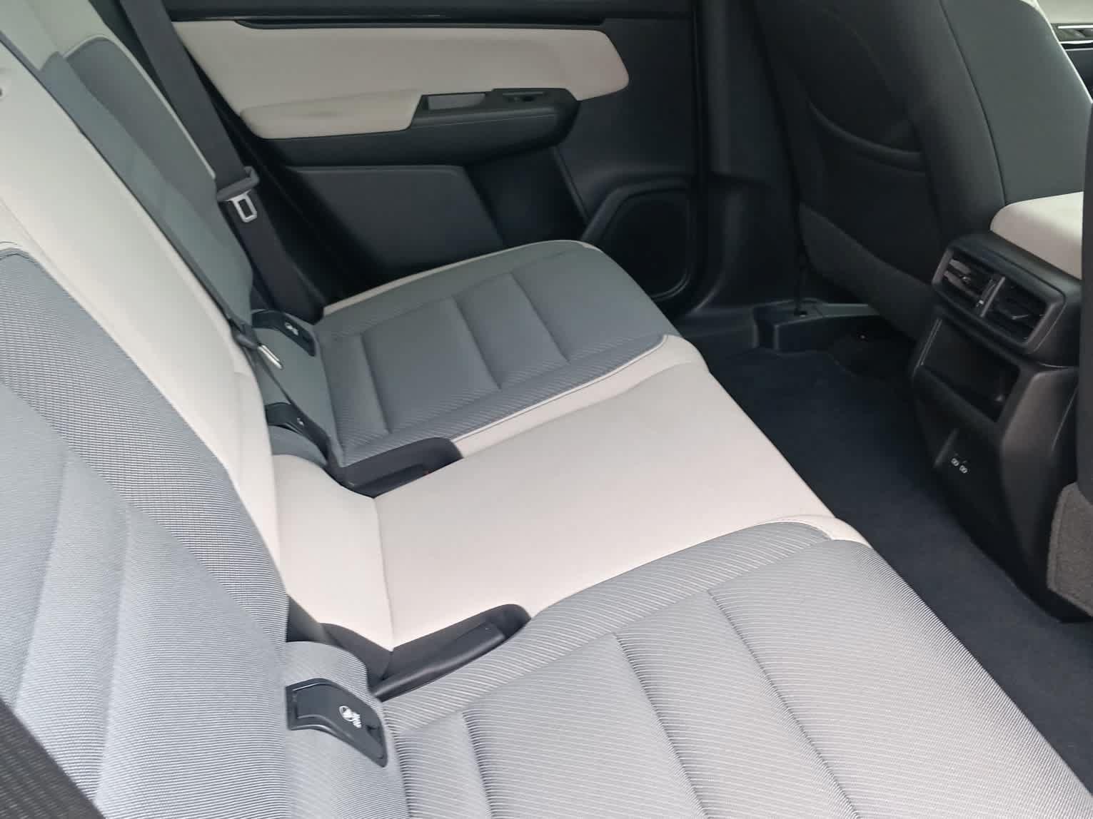 Used 2024 Honda Prologue EX image 21