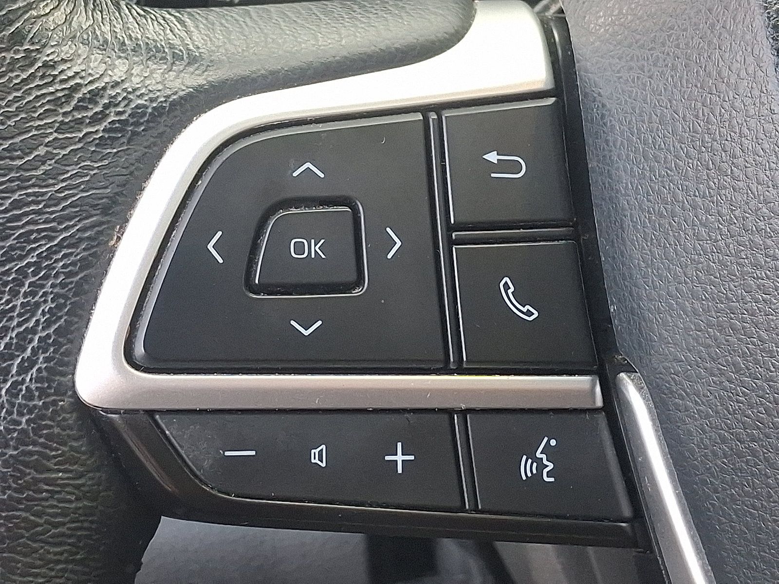 Used 2021 Toyota Sienna XLE AWD/4WD image 22