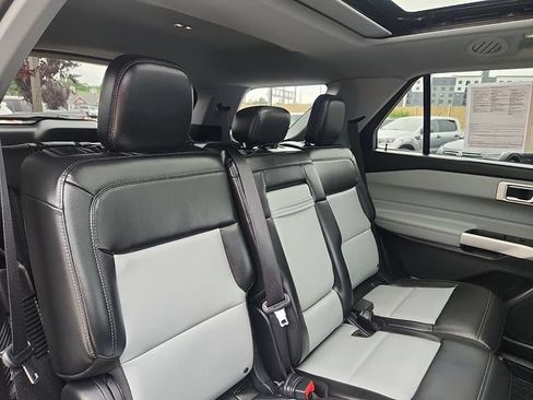 Certified 2023 Ford Explorer XLT w/ Equipment Group 202A AWD/4WD image 31