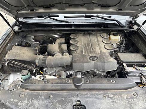 Used 2010 Toyota 4Runner SR5 RWD image 26
