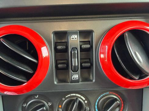 Used 2008 Jeep Wrangler Unlimited Sahara w/ Dual Top Group AWD/4WD image 6