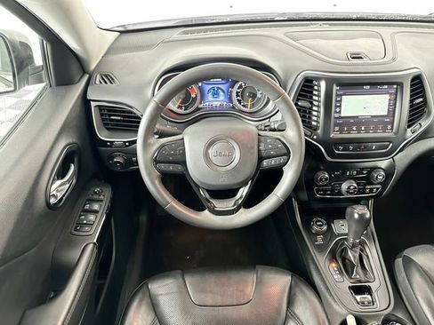 Used 2023 Jeep Cherokee Altitude Lux image 10