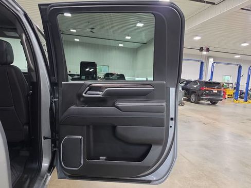 Used 2025 Chevrolet Silverado 3500 LTZ AWD/4WD image 29