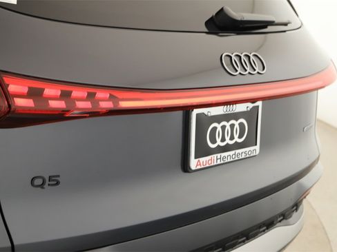 New 2025 Audi Q5 Premium image 28