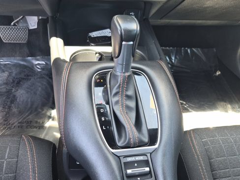 Used 2025 Honda HR-V Sport image 29