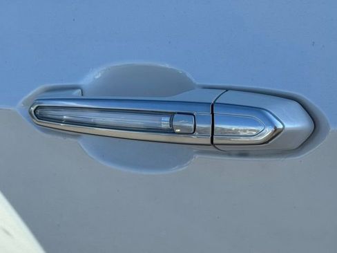 Certified 2024 Cadillac XT6 Premium Luxury w/ Platinum Package image 13