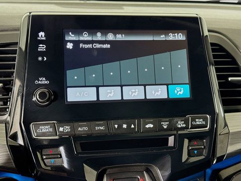 Used 2024 Honda Odyssey Elite image 16