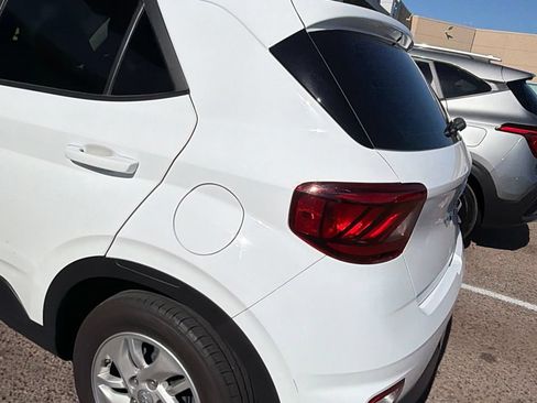 Used 2022 Hyundai Venue SE w/ Cargo Package FWD image 10