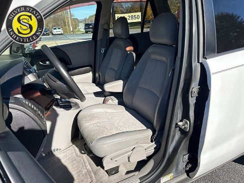 Used 2005 Saturn Vue AWD V6 image 12