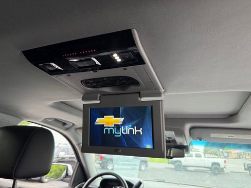 Used 2015 Chevrolet Suburban LTZ AWD/4WD image 45