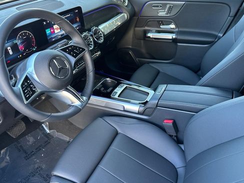 New 2025 Mercedes-Benz GLB 250 250 image 4
