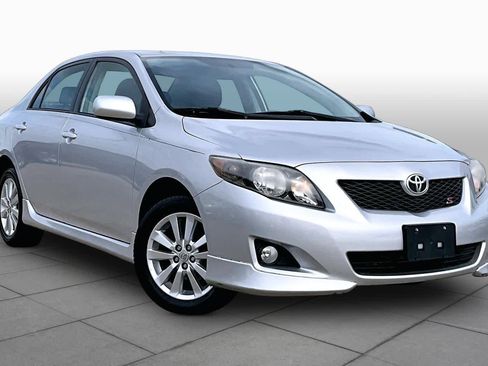 Used 2009 Toyota Corolla S FWD image 2