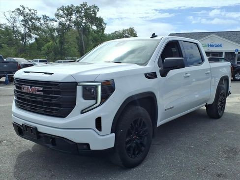Used 2025 GMC Sierra 1500 Elevation AWD/4WD image 3