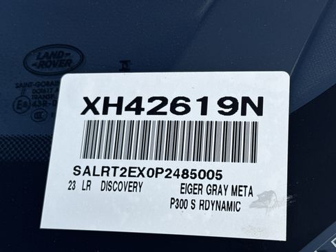 Used 2023 Land Rover Discovery S R-Dynamic image 42