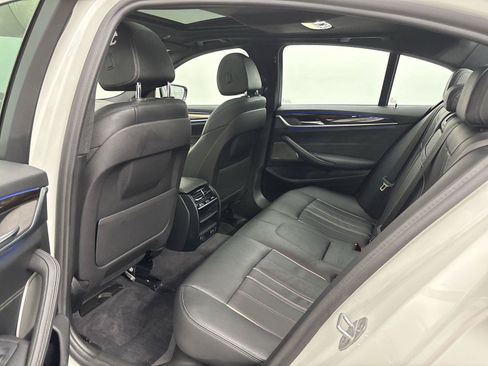 Used 2020 BMW 530e xDrive AWD/4WD image 29