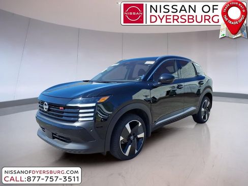 Used 2025 Nissan Kicks SR FWD image 7