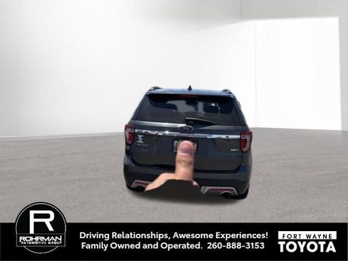 Used 2016 Ford Explorer Limited w/ Equipment Group 301A AWD/4WD image 10