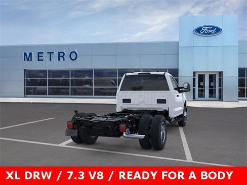 New 2025 Ford F350 XL w/ XL Chrome Package image 8