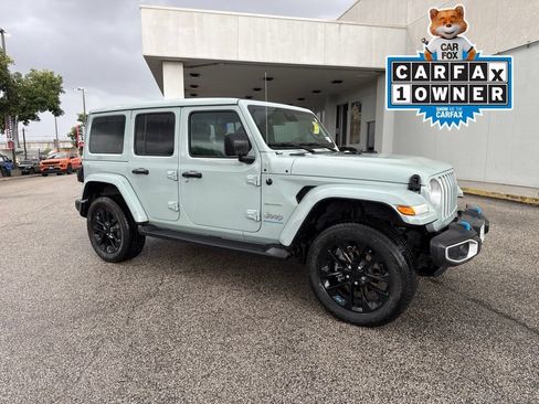Used 2023 Jeep Wrangler Unlimited Sahara w/ Cold Weather Group AWD/4WD image 1